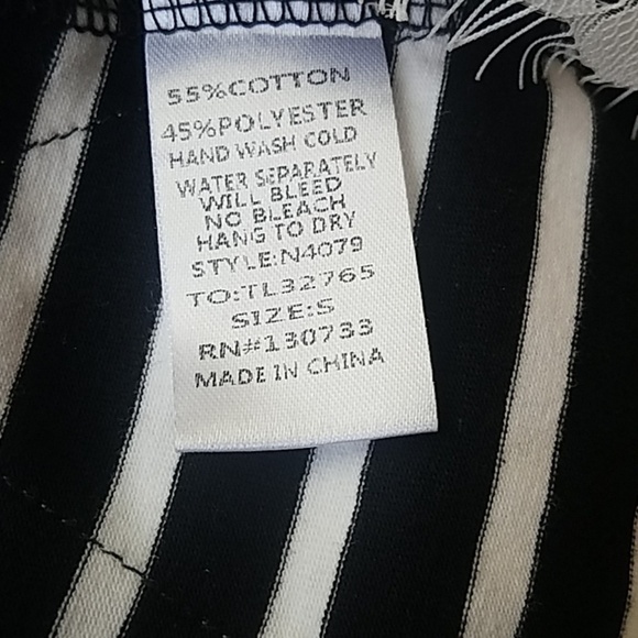 Striped Umgee dress w/ lace accents Sz. S - Picture 8 of 8